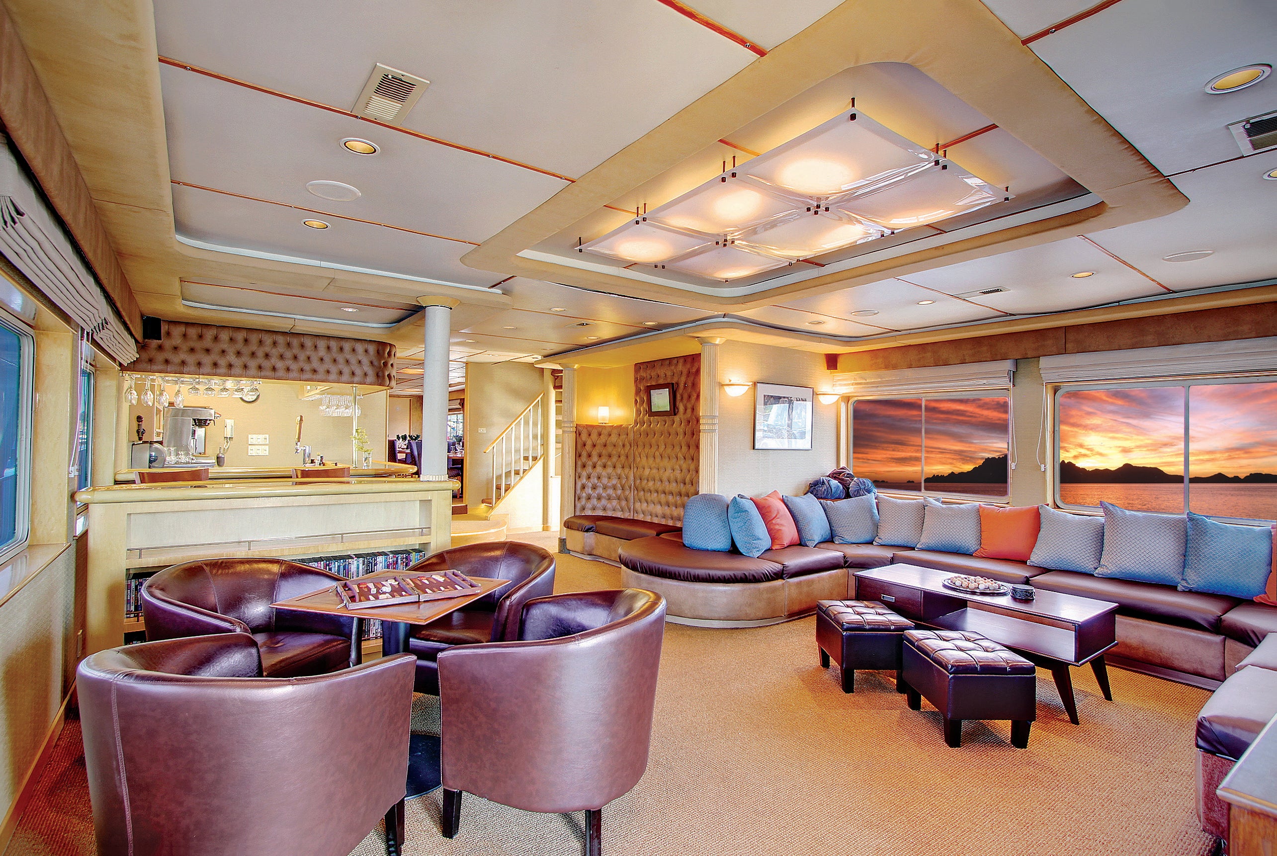 -UnCruise Adventures